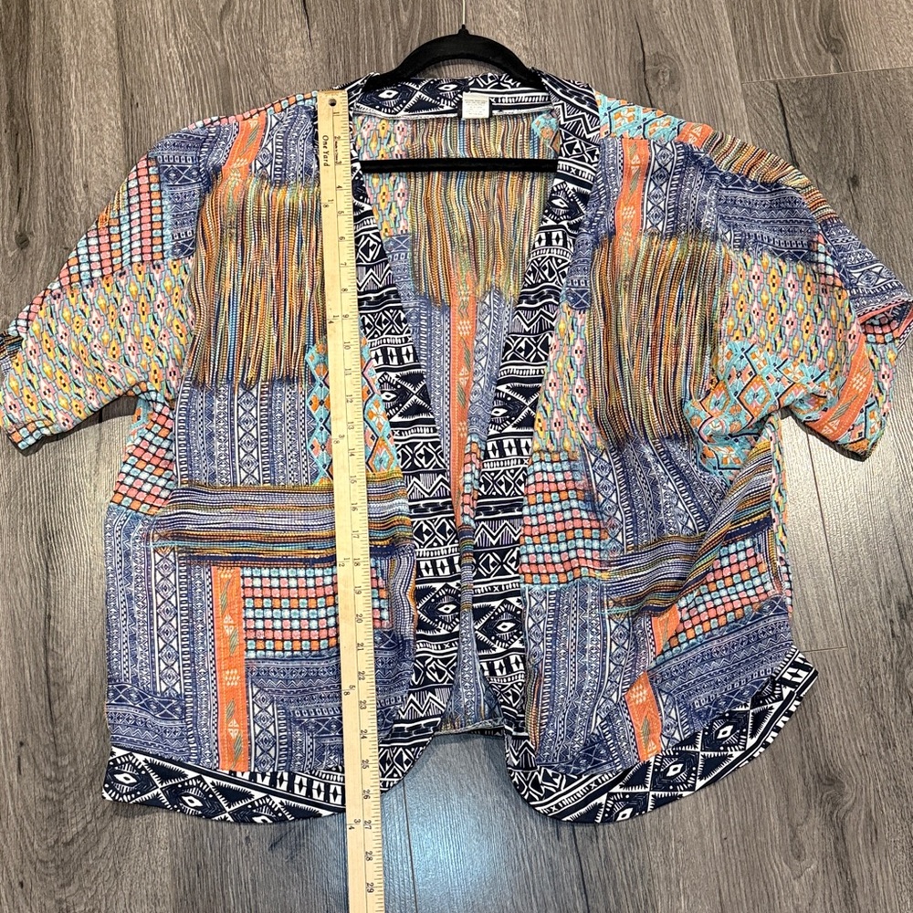 💜Salon Studio Multicolor Patterned Shaw Top Resortcore vacation ready Cruise - Picture 5 of 5